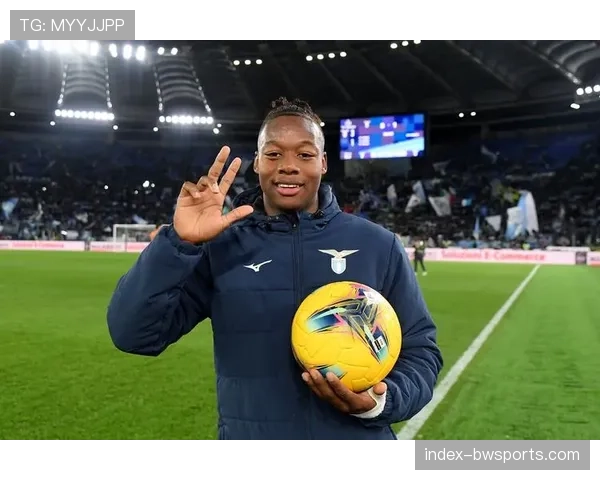 摩纳哥中后卫出球能力 面对压迫时的长短传选择分析