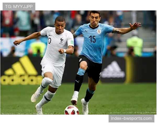 肯帕努长途奔袭世界波破门 重庆反击战术执行到位 肯帕努长途奔袭世界波破门 重庆反击战术执行到位